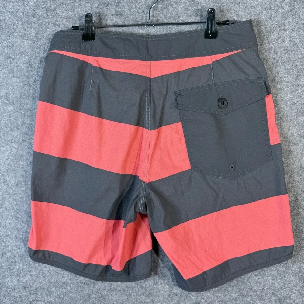Patagonia Mens Swim Trunks‎ Board Shorts Striped Gray Coral Size 29